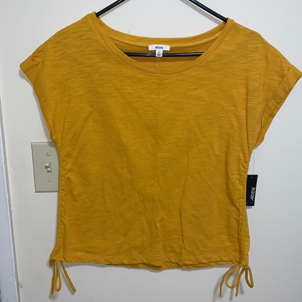 Mustard Short sleeve Adjustable tie Blouse